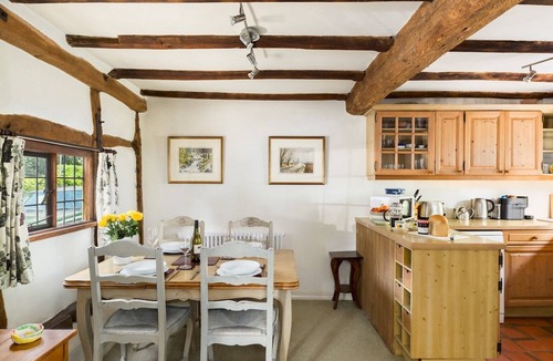 Mickleton House | Pass the Keys | Dara Cottage | 16th Century Thatched Cottage