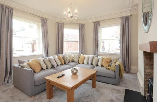 York House | Patricks Pool