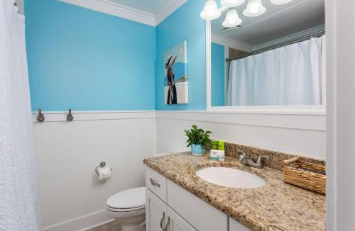 Kings Grant House | Peace of Happiness Coastal Cottage 7 mi from Wrightsville Beach, NC