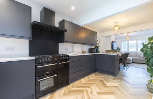 Montpellier House | Peaceful 3-Bed Home in Tivoli