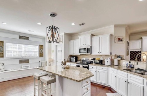Aiken House | Peaceful 4-bedroom Home for Masters Weekend