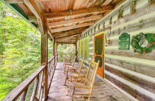 Burnsville Cabin | Peaceful Burnsville Cabin By South Toe River!