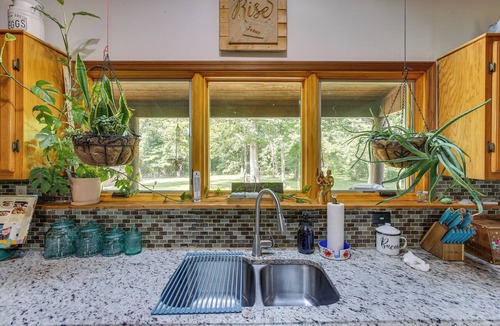Portland Cabin | Peaceful Cabin Between Nashville & Bowling Green!