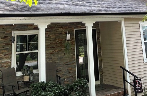 North Raleigh House | Peaceful & cozy, North Hills/3 bedroom w/firepit