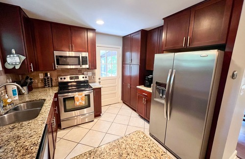 Durham House | Peaceful home near Southpoint/RDU Airport Can Sleep 17