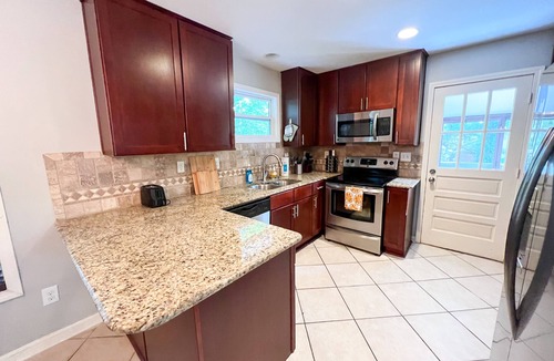 Durham House | Peaceful home near Southpoint/RDU Airport Can Sleep 17