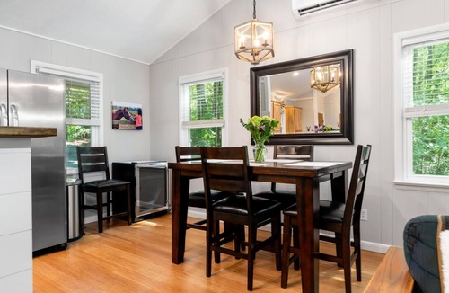 Lake Toxaway House | Peaceful Ivy Ridge - w/waterfalls, hikes + hot tub!