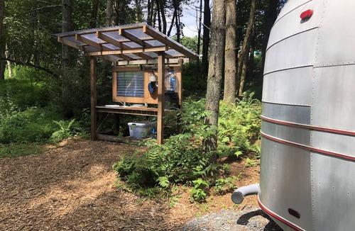 Bamboo House | Peaceful Outdoor Living near the Blue Ridge Parkway and 5 min to Boone!