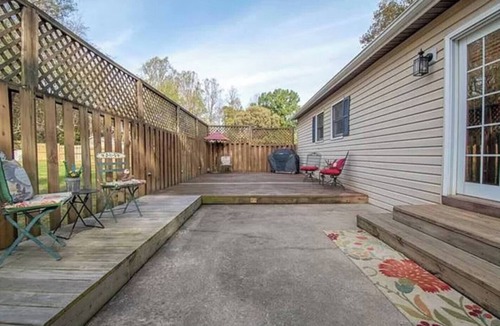 Troutman House | Peaceful Pet-Friendly Cottage