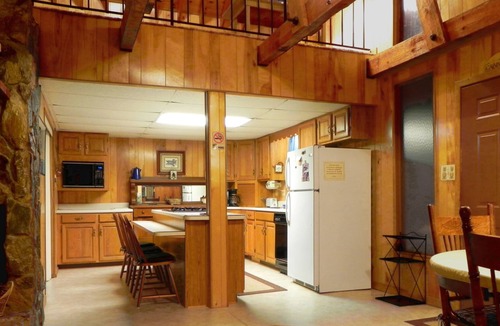 Otto Cabin | Peaceful, Restful, and Reasonable