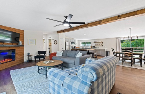Waynesville House | Peaceful, serene retreat in the beautiful mountains of Western NC - Waynesville.