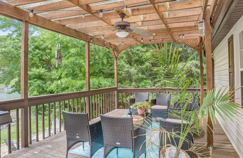 Terrell House | Peaceful Retreat on Lake Norman/Pontoon Boat ava.