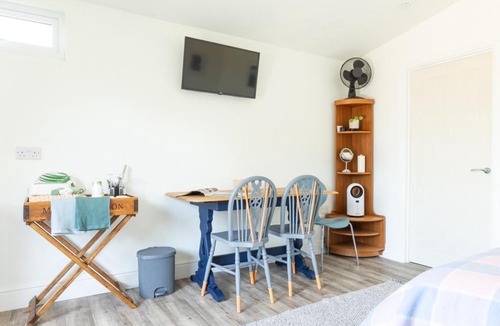 Whitstable House | Pear Tree Cabin