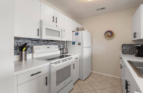 Manteo Condo | Pearl Of The Sound: Sound Views, Shared Pool