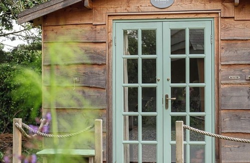 Beccles Cabin | Pebble Lodge, Toad Hall, Wangford