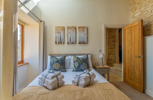 Limpley Stoke House | Peipards Barn