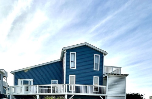 Sunset Beach House | Pelican Hub, a beach house in beautiful Sunset Beach, 1 block from beach access!