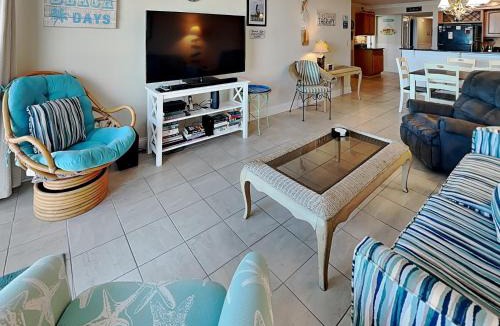 Wilmington Beach Apartment | Pelican Watch #303 - Endless Views Retreat