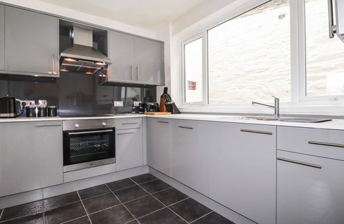 West Looe Cottage | PENMAR, pet friendly, with a garden in Looe