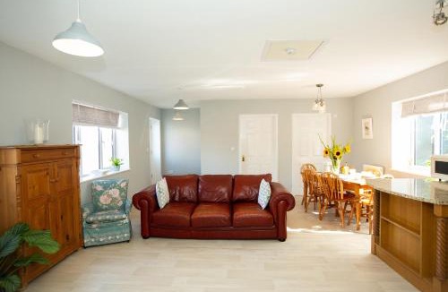 Huntingdon Apartment | PERFECT BUSINESS ACCOMMODATION at SIDINGS FARM - Luxury Cottage Accommodation - Fully equipped & Self Catering
