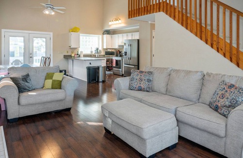 St. James House | Perfect family get away on the Intercoastal Waterway! Steps from the ocean views