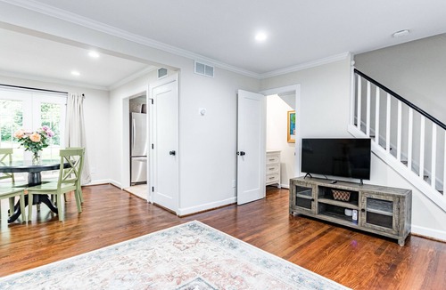 Southwest Raleigh House | Perfect Townhome near the Village, downtown, NC State