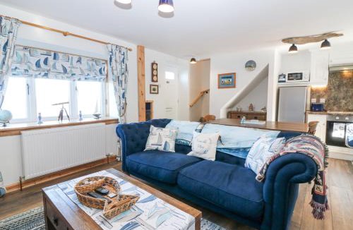 Banff House | Periwinkle Cottage