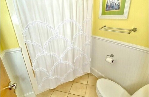 Atlantic Beach Hotel | Pet-friendly, 3 Blocks to Beach, Pool, #207