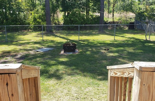 Shallotte House | Pet Friendly 3-Bedroom Fenced Yard Minutes to OIB