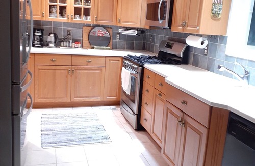 McCain Cottage | Pet friendly accessible Ranch at Jordan Lake State Park