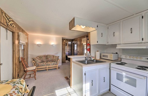 Oriental Cabin | Pet-Friendly Cabin w/Dock: Fish & Explore!