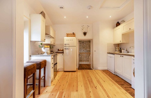 Guiting Power Cottage | Pet friendly Cotswold holiday accommodation with two bedrooms - The Cotswold Guy Apartment