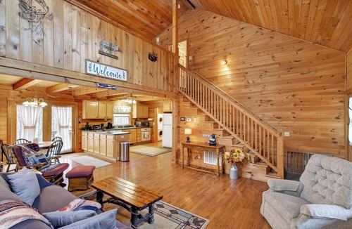 Mill Spring Cabin | Pet Friendly, Fenced Yard, Fire Pit, Close to Lake Lure, Gated - Paws and Relax