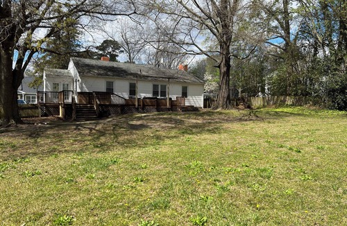 Clayton House | Pet Friendly|Fenced In|DT Clayton|Walkable