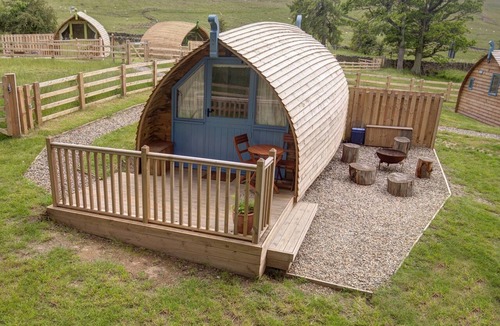 Langley-on-Tyne Ski Chalet | Pet-friendly Lakeside Cabin
