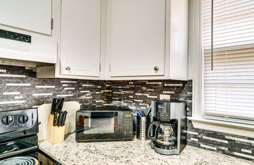 Morganton House | Pet-Friendly Morganton Home w/Large Backyard!