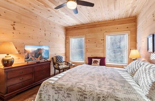 Todd Cabin | Pet-Friendly Retreat with Modern Amenities