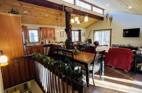 Sugar Mountain House | Pet Friendly! 'Sugar Ski Hideout'