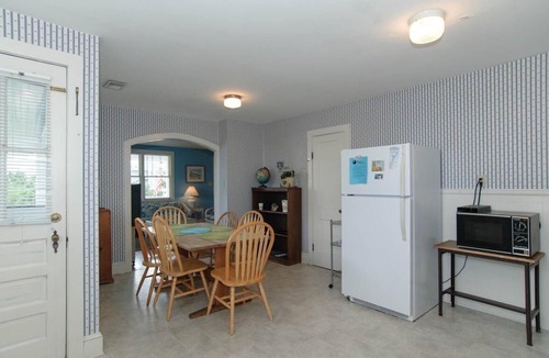South End House | Pet Friendly Duplex Across from Crystal Pier