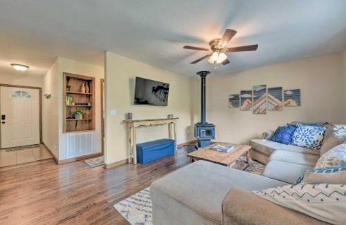 Mountain Springs House | Pet-Friendly Waynesville Home with Mountain Views!