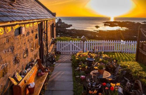 Sandhaven House | Pew with a View - Seafront Cottages