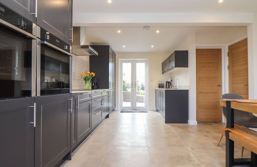 Looe Cottage | Pickney House