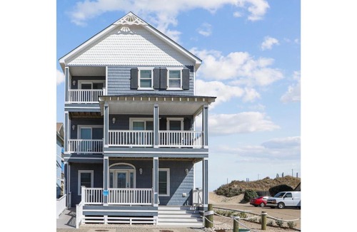 Nags Head House | Pier View Oasis