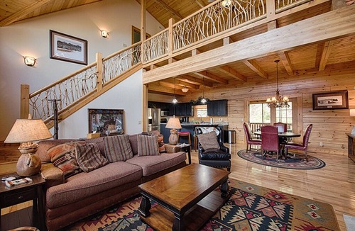 Waynesville Cabin | Pilots Porch, Hot Tub, Sleeps 8, in Gated Smoky Mtn. Retreat Community