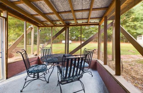 Pine Forest House | Pine Forest Zen Cottage - 10 min to Fort Bragg