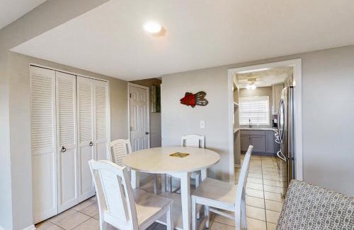Pine Knoll Shores Apartment | Pine Knoll Townes #2