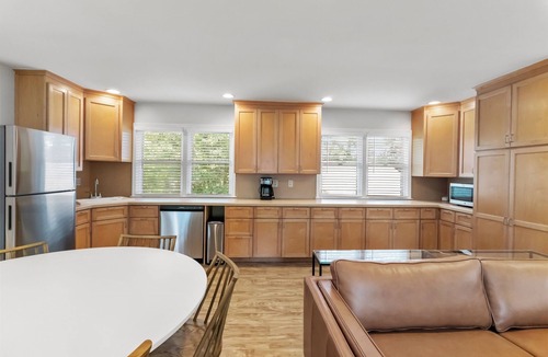 Littleton House | Pine Ridge Paradise: Your Dream Lake House Retreat Awaits