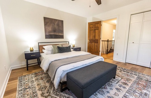 Royal Pines House | Pinecrest Retreat! 5Bed 3Bath home with Pool, Hot Tub & Fire Pit