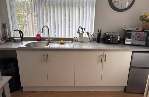 Wiseman's Bridge House | Pinecroft Pleasant