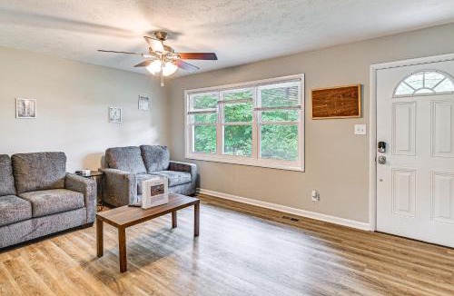 Pinehurst House | Pinehurst Home with Deck Less Than 2 Mi to Golf Course!